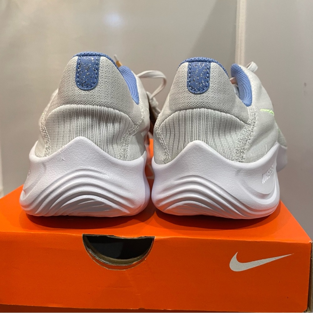NIB Nike Sz 9 Women’s Flex Experience Run 11 Grey Neon Green Swoosh Sneakers $90 - Picture 8 of 10